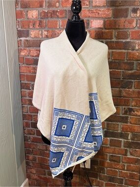 Maddison womens geometric knit shawl wrap cream/blue OS